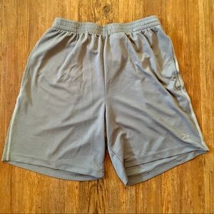 Starter sports shorts size Medium